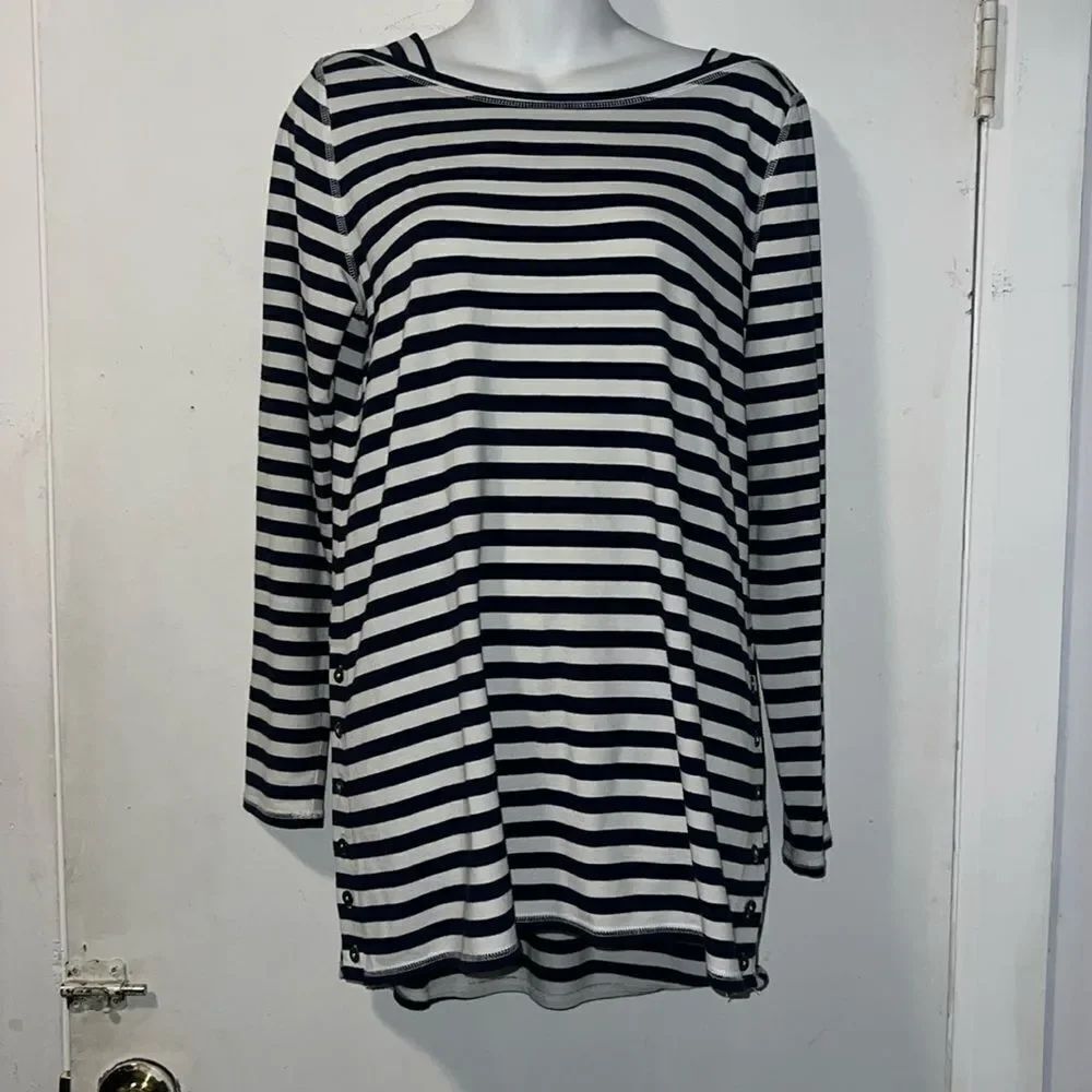 SOFT SURROUNDING Navy Blue Striped Tunic Top With Side Buttons-S